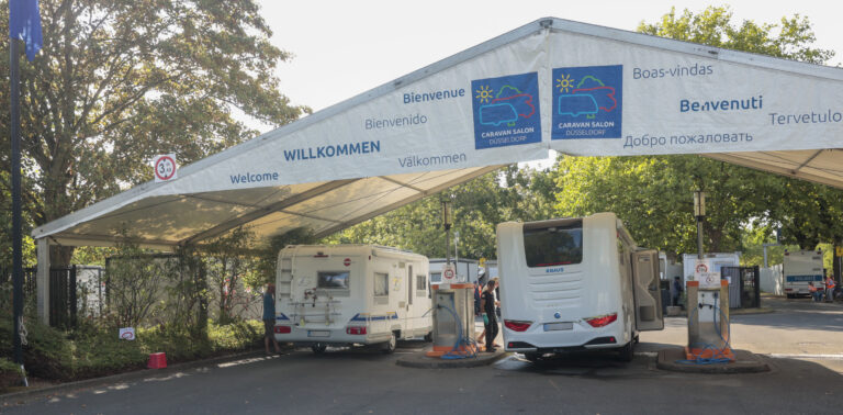 Caravan22 MK8455 1 768x378