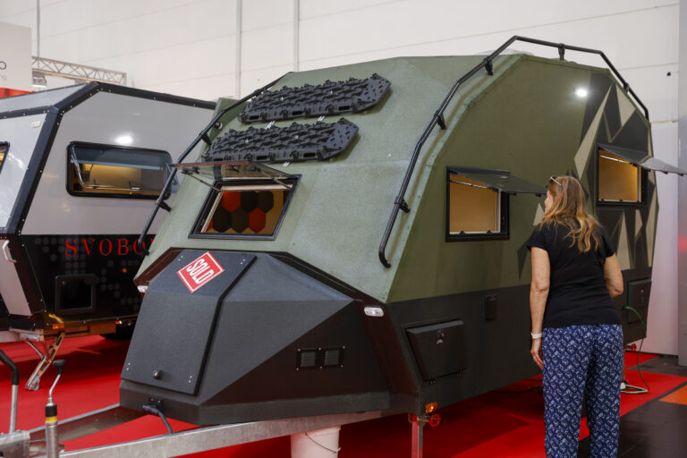 Caravan24 CT8893 1 768x512