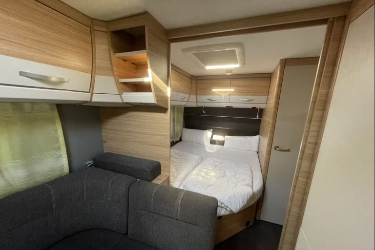 Alfsee Ferien und Erholungspark Innenansicht Wohnmobil e188667c 5306 41ca a9d1 9e7f8e711e4e 768x512