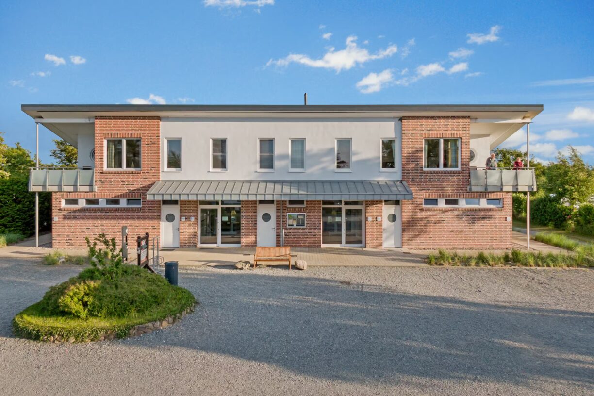 Belt Camping Fehmarn Sanitaergebaeude auf dem Campingplatz d510af54 ffa0 4b98 bed3 0b5a45179099 1224x816