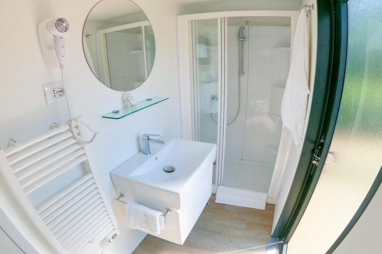 Camping Borken am See Private Sanitaereinheit mit Dusche auf dem Campingplatz 99cf9320 8fca 451b bf24 79491b563bc0 768x512