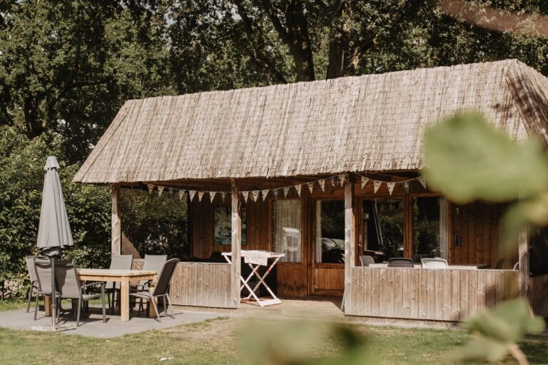 Camping De Kleine Wolf Mobilheim mit Terrasse auf dem Campingplatz 0b369e92 094b 4e0f b83f 83d2c7ecebd8 768x512