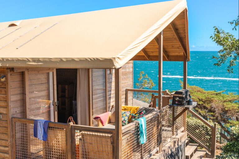 Camping Les Criques de Porteils Camping Castels Les Criques de Porteils Mobilheim mit Terrasse auf dem Campingplatz a42696c3 95c8 45f1 837c 09d03c3f49b1 768x512