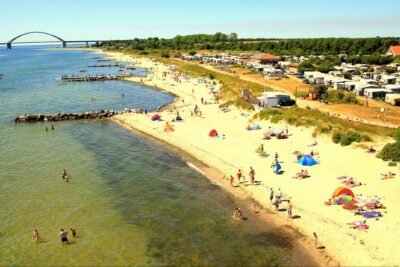 Camping Miramar Luftaufnahme des Badestrandes am Campingplatz 92c5812e fec8 4211 9b00 45562ee8a0f1 400x267