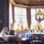 Camping Muenstertal gedeckte Tische im Restaurant vom Campingplatz 150x150