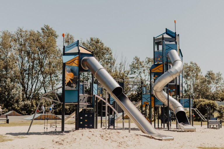 Camping Strukkamphuk Kinderspielplatz auf dem Campingplatz a6b1bfef d731 4c03 8b13 5c8e8108d9d1 768x512