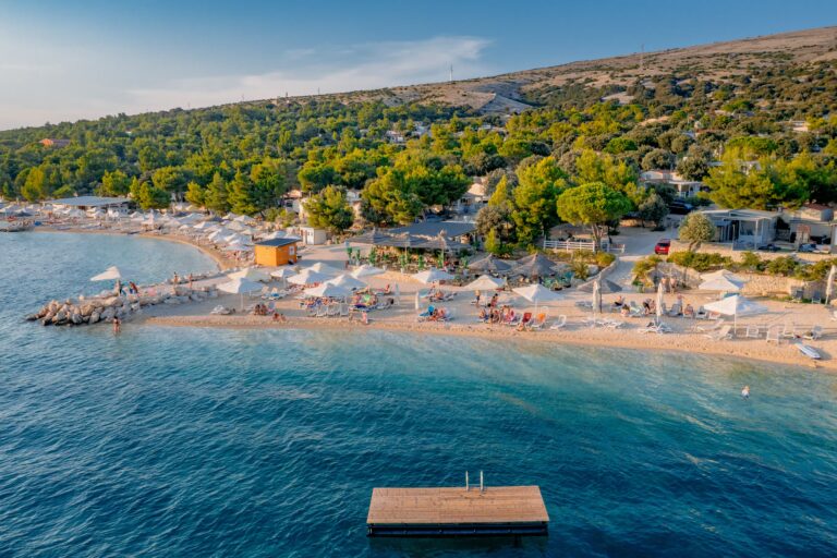 Camping Village imuni Blick auf den Badestrand am Campingplatz 74447fef e7b4 4bcc a31b d7a3b2aa434c 768x512