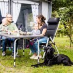 Camping Wirthshof Familie mit Hund auf ihrem Stellplatz 54ff9fad 9b6d 41fb ab5d 573f16362a66 150x150