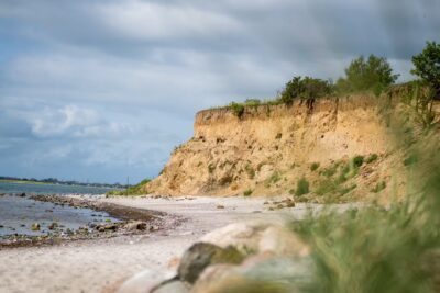 Camping Wulfener Hals Blick auf die Steilkueste am Campingplatz 2f0a5dd9 c658 4c0a 8df9 3777047c290e 400x267