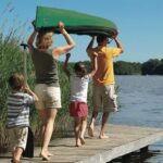 Campingpark Havelberge Gaeste mit Kanu 1 150x150