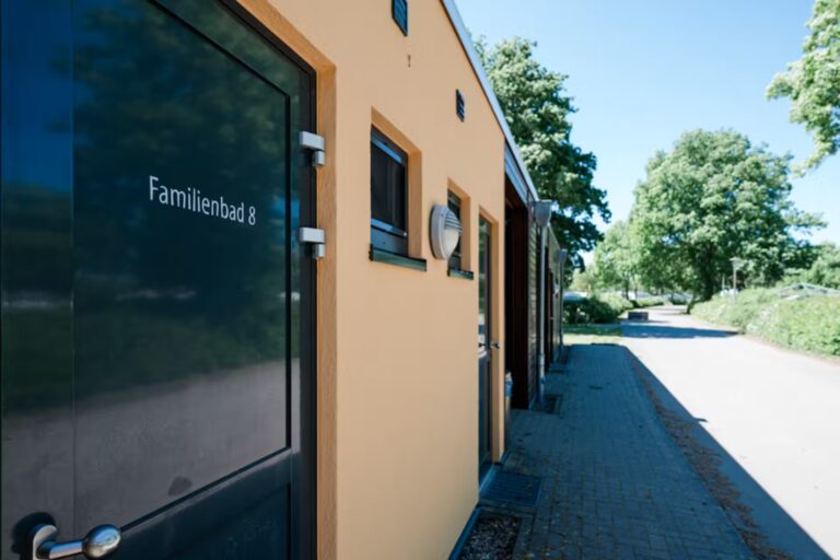 Campingpark Kalletal Familienbaeder zur Miete auf dem Campingplatz 3586e5d1 8f61 4e04 ab31 9d3fe15271fe 768x512