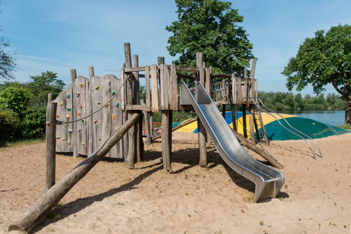 Campingpark Kalletal Kinderspielplatz auf dem Campingplatz 3fdd506d c175 4e0b aea3 c2580f0cc60e 1224x816