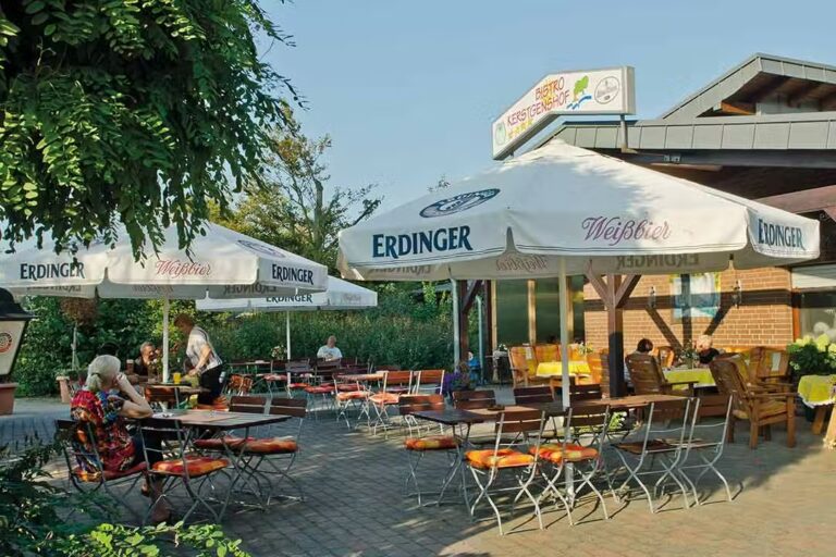 Campingpark Kerstgenshof Restaurant vom Campingplatz mit Terrasse 768x512