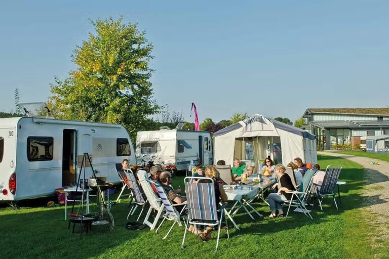 Campingpark Kerstgenshof Wohnmobilstellplatz vom Campingplatz im Gruenen 768x512
