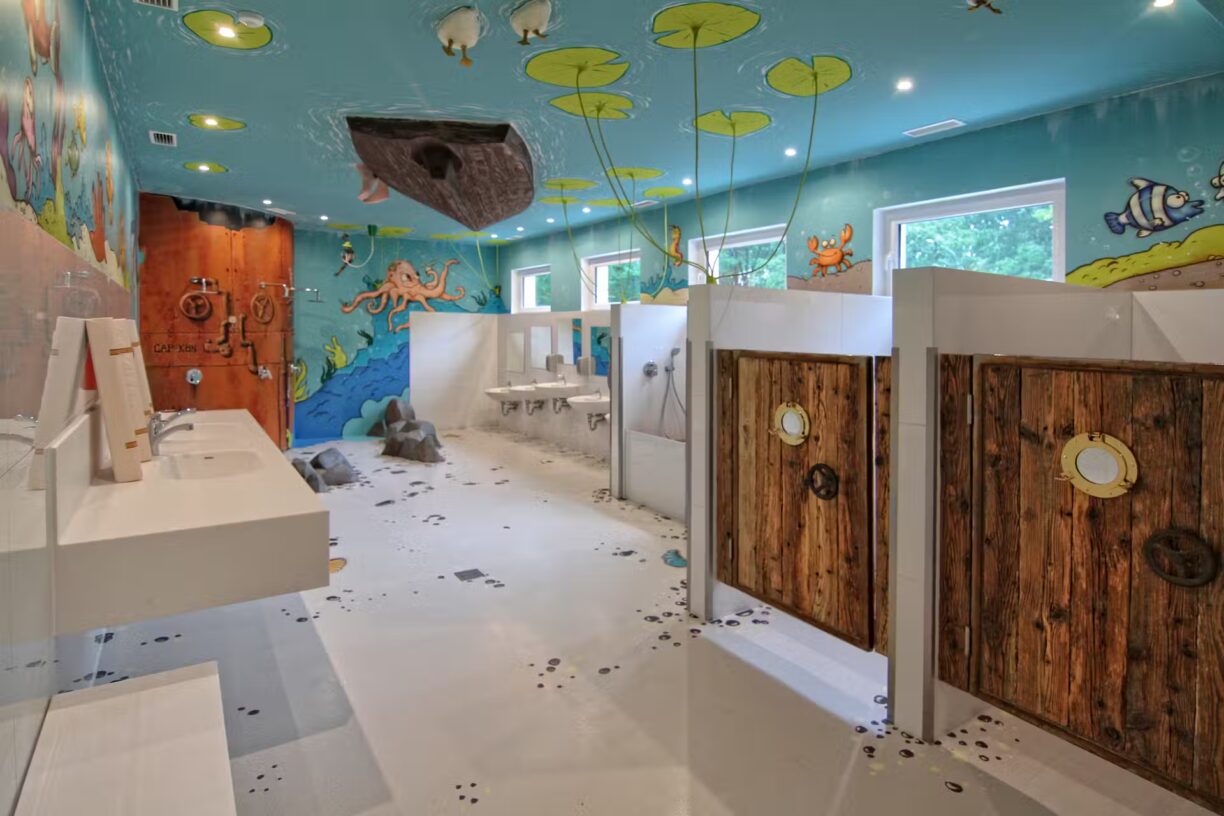 Campingpark Kuehlungsborn Sanitaerbereich fuer Kinder auf dem Campingplatz 1224x816