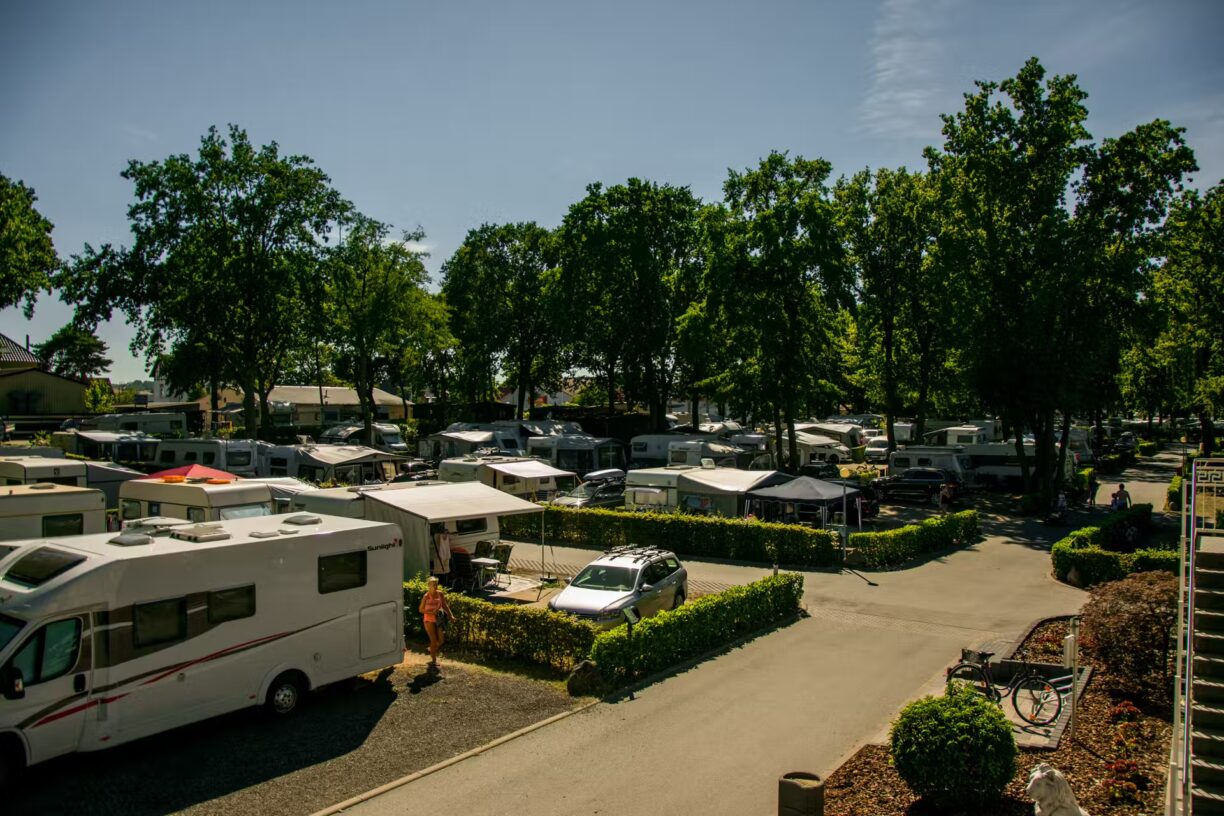 Campingpark Kuehlungsborn Wohnwagen und Zeltstellplatz vom Campingplatz 1224x816