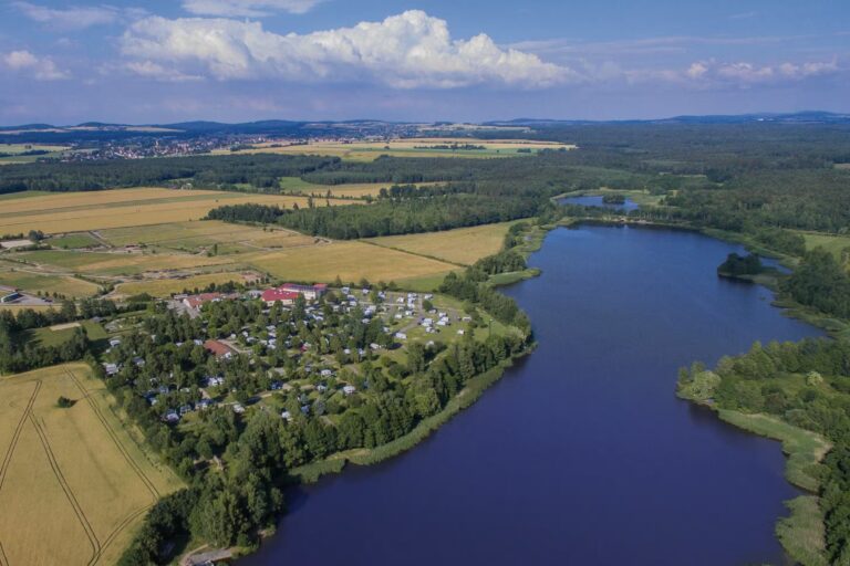 Campingpark LuxOase Luftaufnahme des Campingplatzes 7a12ad4a eb47 4739 890f f94a2f1fbc13 768x512