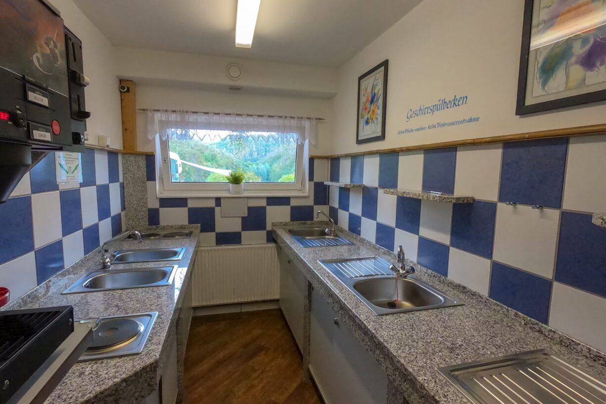 Campingpark Wiesenbeker Teich Kueche 1224x816