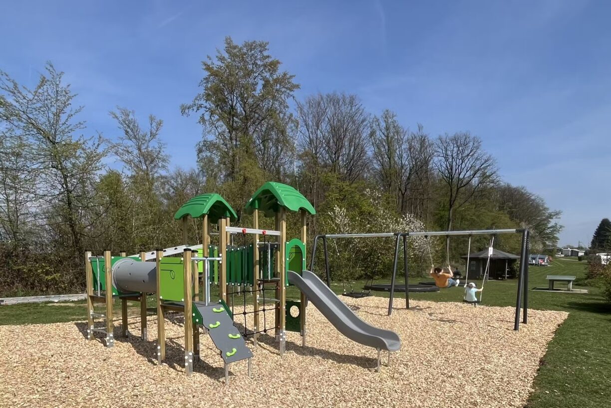 Campingpark im Bergischen Land Kinderspielplatz auf dem Campingplatz 765e1fad 8350 4a16 97b3 6eecd307b279 1224x817