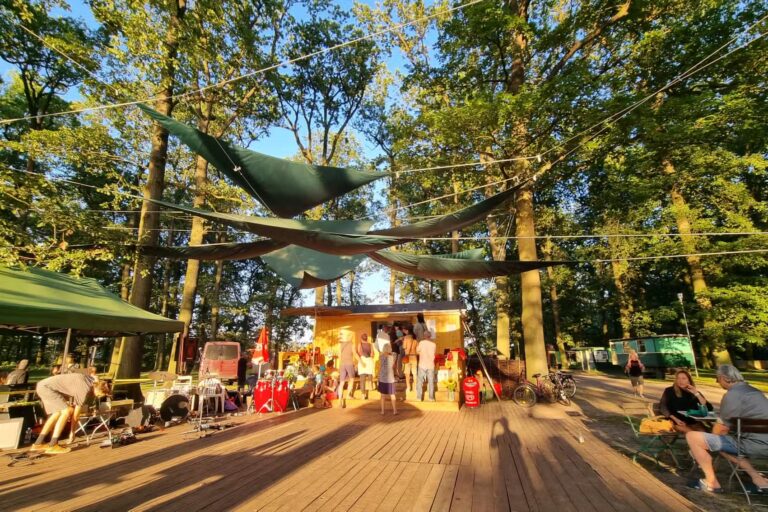 Campingplatz Am Kamernschen See Imbiss mit Terrasse auf dem Campingplatz 9c16a4bc d3d0 469e 8d53 074818fcdded 768x512