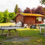 Campingplatz Am Kraehenberg Spielplatz fuer Gaeste vom Campingplatz mit Gartenschach Tischtennis und Tischfussball 150x150