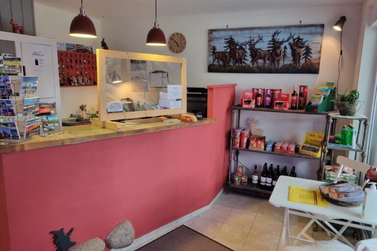 Campingplatz Am Schierker Stern Rezeption mit kleinem Laden auf dem Campingplatz 39de1694 271a 4047 a9b5 823823595a37 768x512