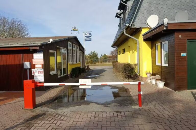 Campingplatz An den Strandduenen Einfahrt des Campingplatzes 0e7af203 1dc4 495e 85b0 a5113dbe7990 768x512