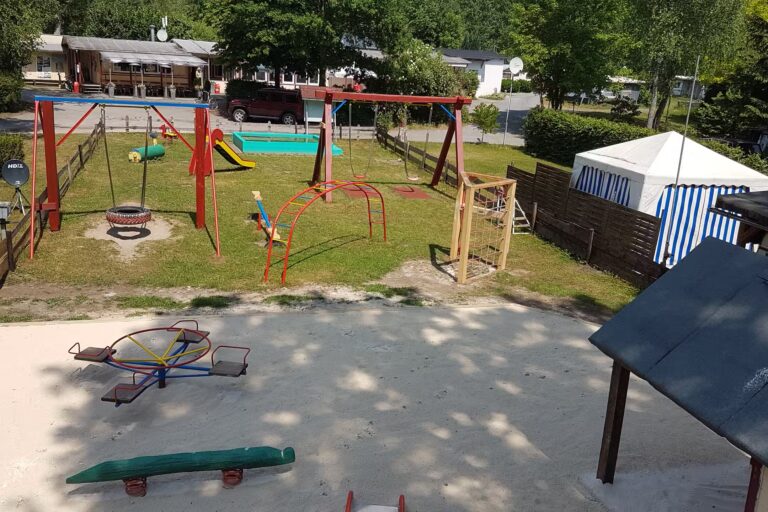 Campingplatz Eulenburg Kinderspielplatz auf dem Campingplatz c3bbf4ba 2b81 428b 9cda 897f283c5962 768x512