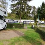 Campingplatz Hetzingen Wohnwagenstellplaetze auf der Wiese mit idyllischem Blick auf dem Campingplatz 150x150