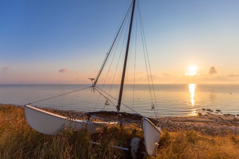 Campingplatz Ostseesonne Blick auf den Strand bei Sonnenuntergang 684ef2cb 37ca 4a6c a927 8629a36be2fe 768x512
