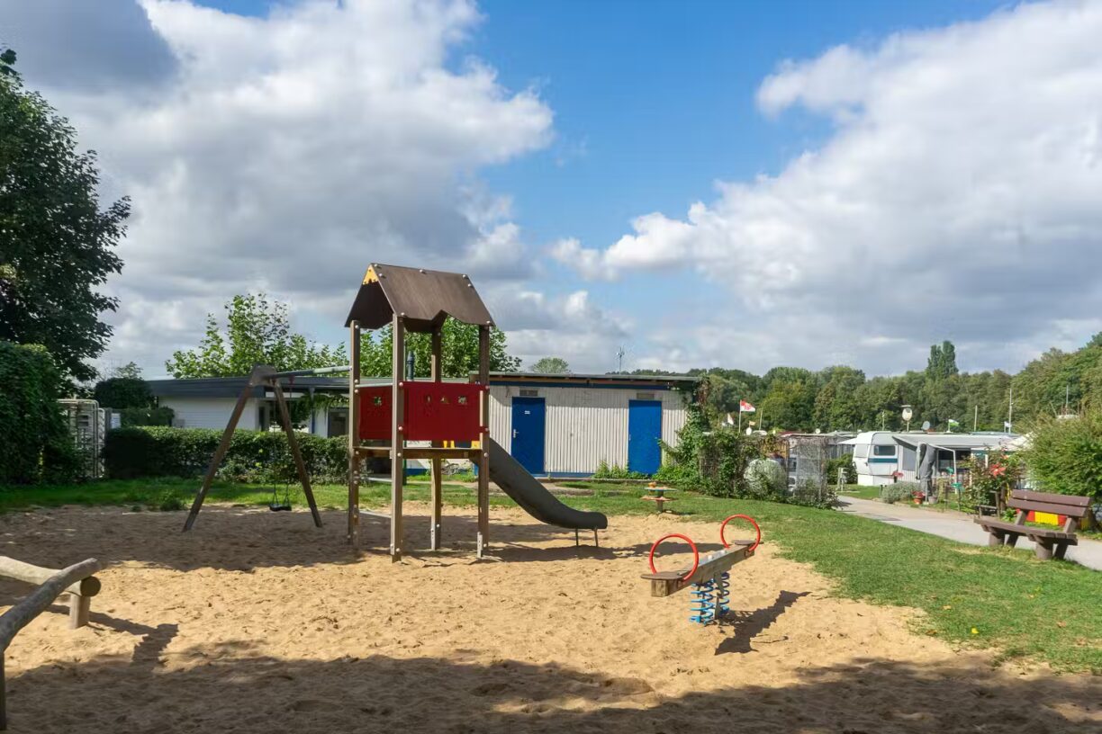 Campingplatz Unterbacher See Nord Spielplatz 1224x816