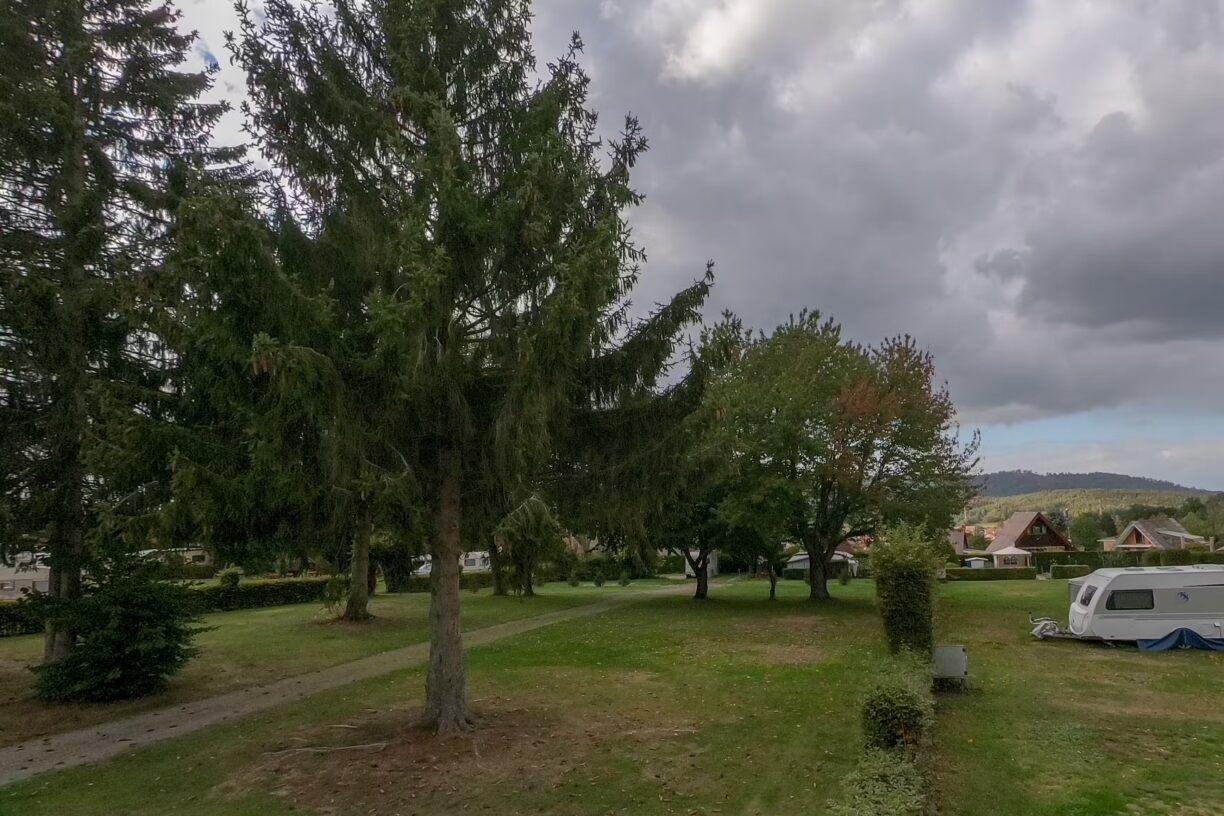 Campingplatz am Kraehenberg Standplatz 5 1224x816