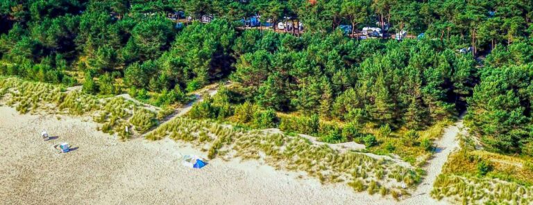 Campingplatz von oben HDR 768x296