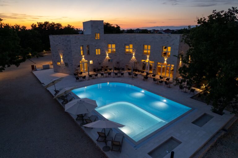 Dionis Zaton Camping Freibad auf dem Campingplatz c3b16c36 e44e 4625 b04b efc805b0fb40 768x512