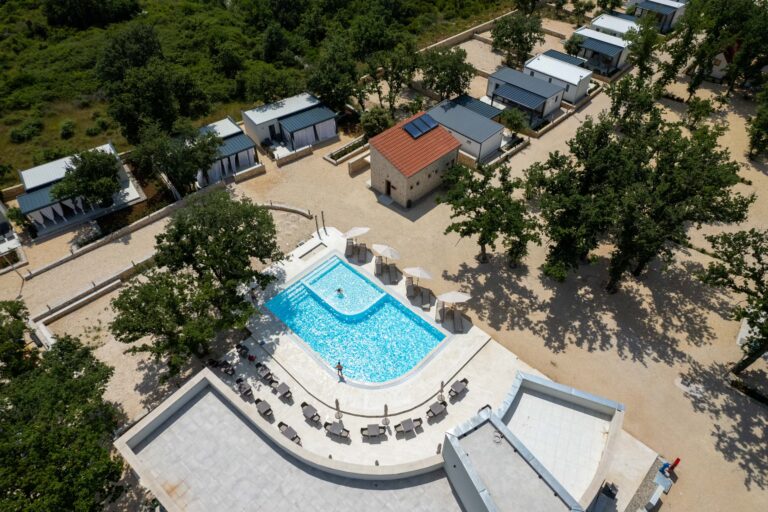 Dionis Zaton Camping Luftaufnahme des Campingplatzes 77a551e8 02be 4c2d a9a2 5b0b02269dfe 768x512