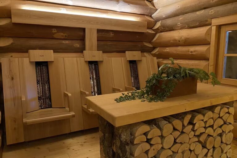Ferienparadies Schwarzwaelder Hof Infrarotsauna in rustikal moderner Raumgestaltung a6e3295d 4e48 46ef 9dd5 a959e6fcdf3f 768x512