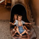 Ferienparadies Schwarzwaelder Hof Kinder auf der Roehrenrutsche im ueberdachten Spielbereich a77f2d2f 7e69 49e7 818d 9376e8e85a00 150x150