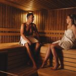 Ferienpark Beerze Bulten Gaeste in der Sauna des Campingplatzes 9670fa63 c0ec 4569 9edf f2a7c55eeeea 150x150