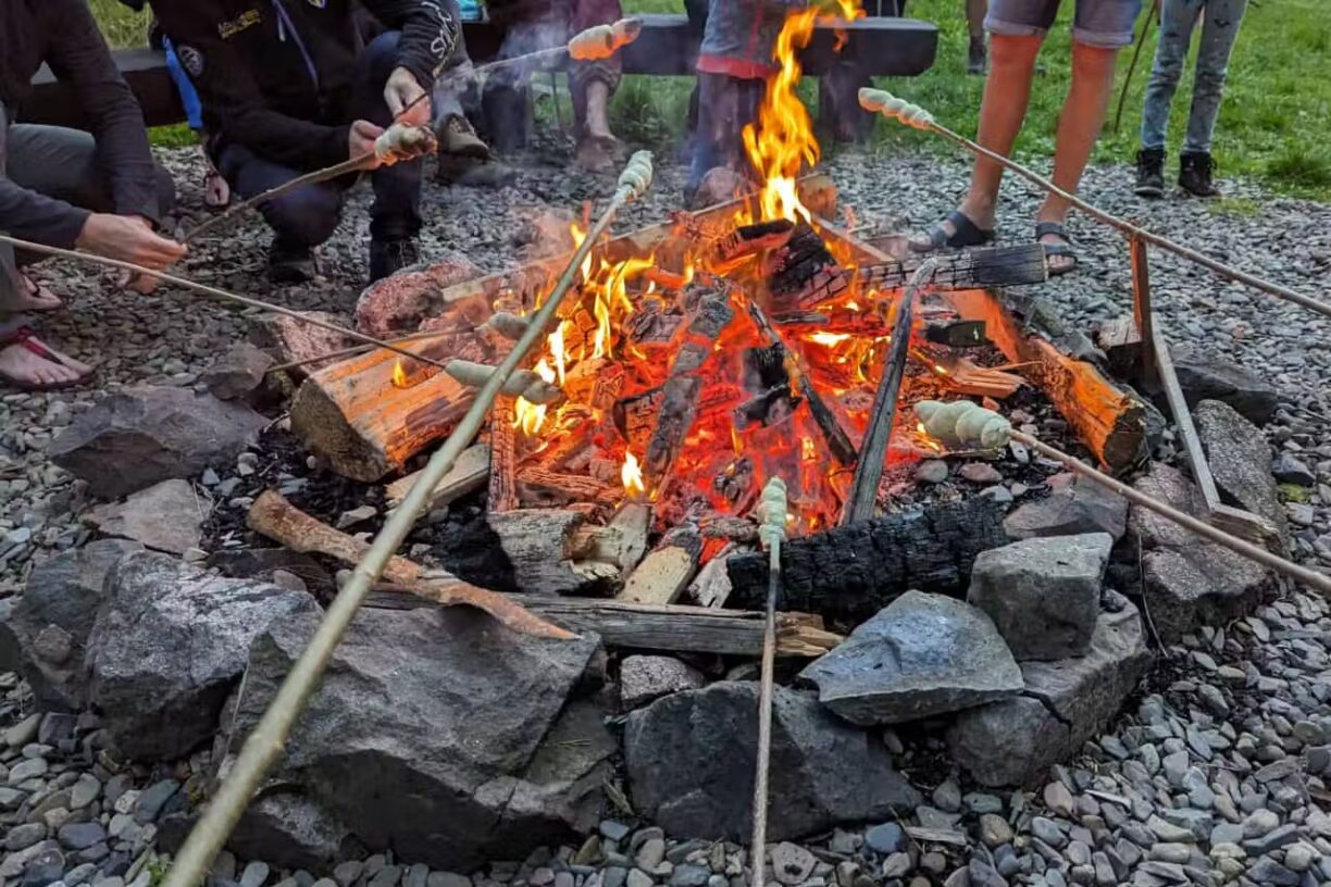 Harzklubs Wanderheim Wildemann Lagerfeuerstelle auf dem Campingplatz a3c9e655 8d20 4671 8c8d f9a89ce500f4 1224x816