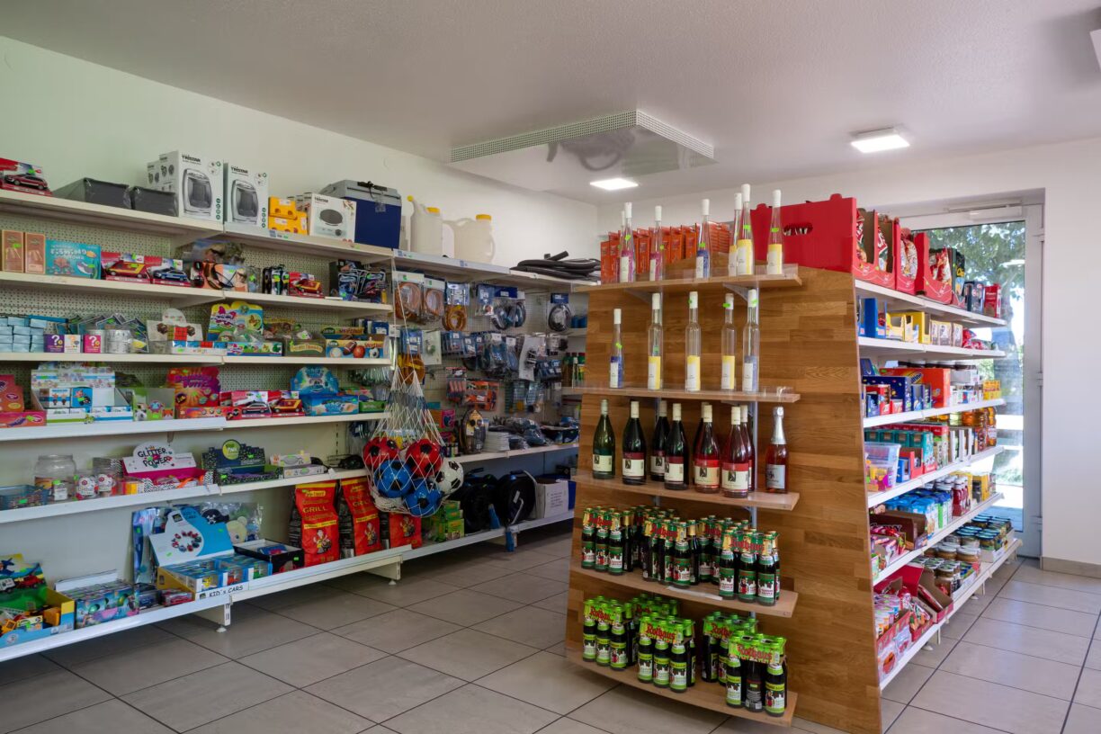 Hegi Familien Camping Shop 1224x816