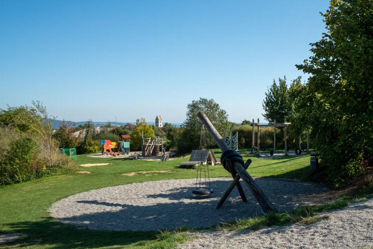 Hegi Familien Camping Spielplatz 1224x816