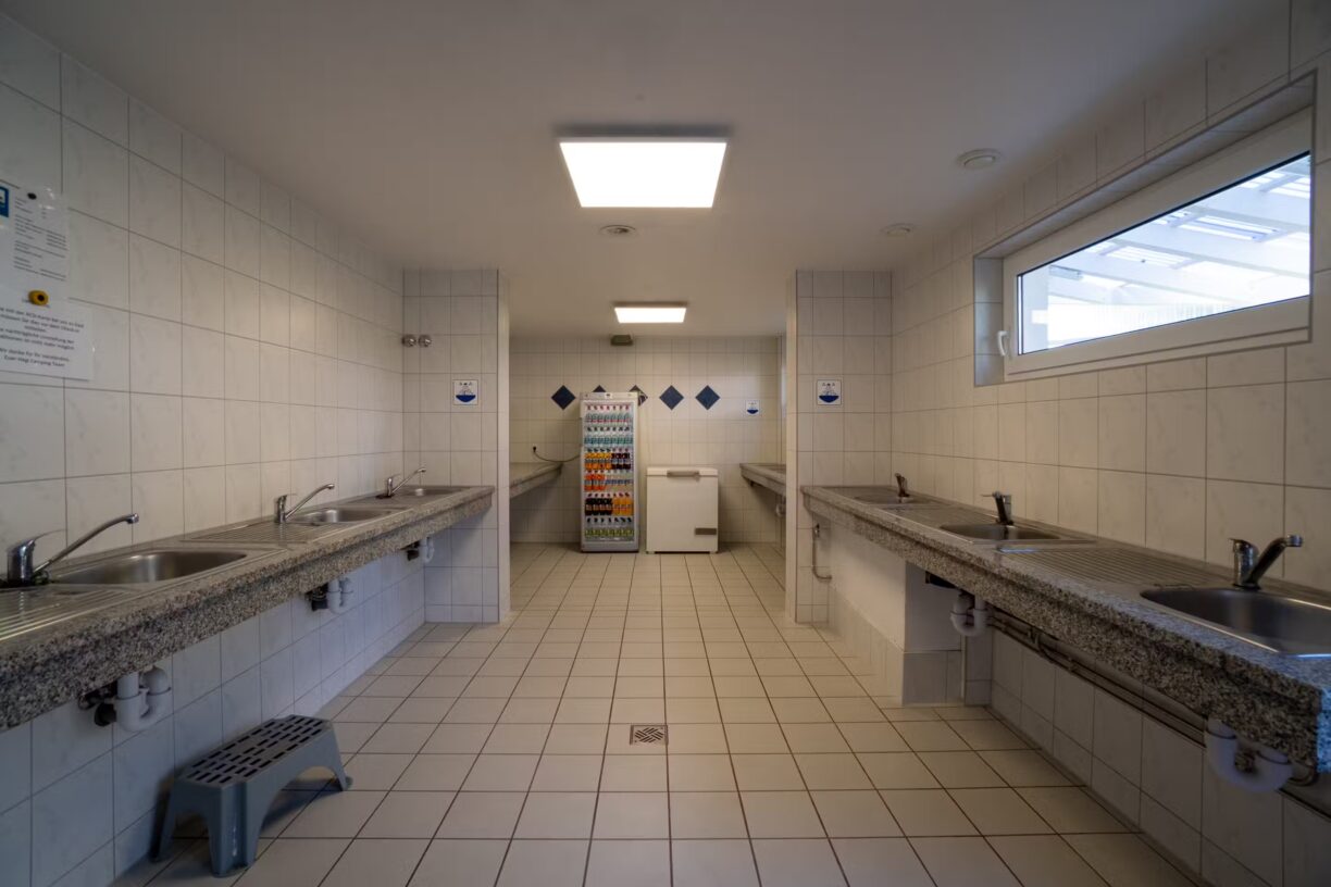 Hegi Familien Camping Spuelkueche 1224x816