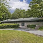 KNAUS Campingpark Hennesee Blick auf die Sanitaeranlage vom Aussen 150x150