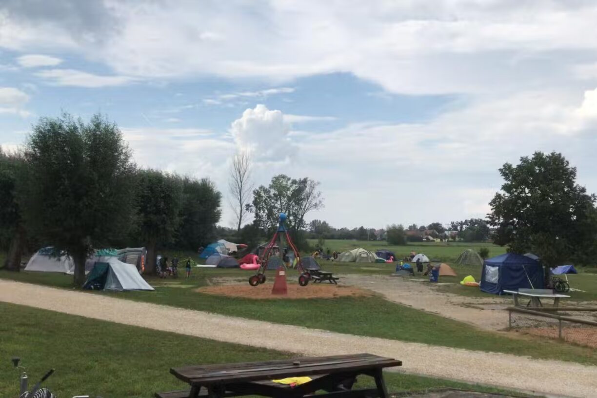 Kon Tiki Familienzeltplatz Muhr am See Campingplatz Gelaende 1224x816