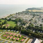 Ostseecamping Familie Heide Vogelperspektive auf den Campingplatz das Mobilheim Areal und die Kueste 04ad8bb0 c74b 4585 93a1 e689330064d5 150x150