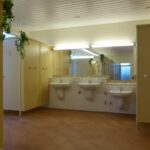 Rosenfelder Strand Ostsee Camping Innenansicht des Sanitaergebaeudes 0feebc42 0037 4fb4 ae0a 45ae9eb21b49 150x150