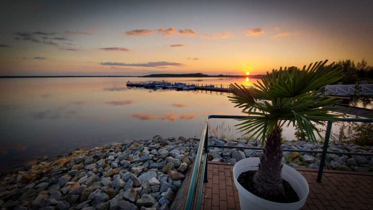 Sternencamp Wassersport Urlaub am Baerwalder See Boxberg 1 768x432