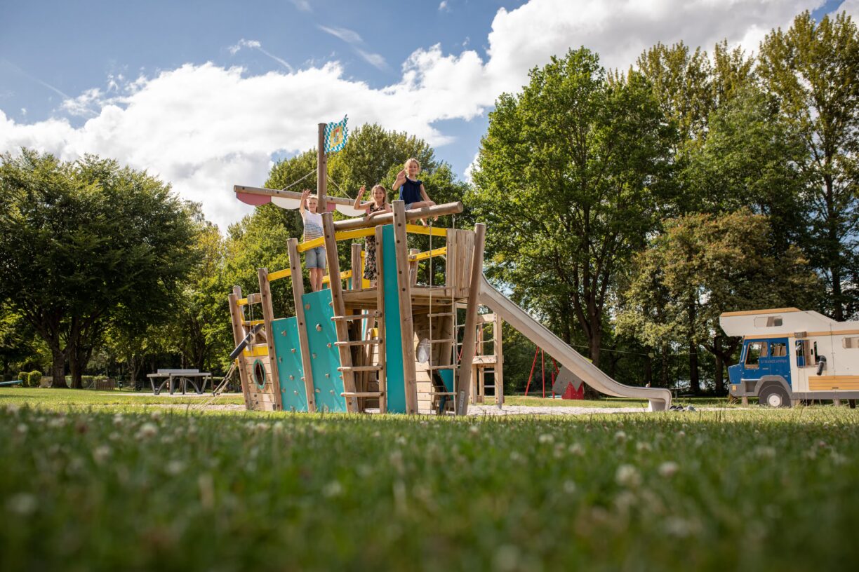 Strandcamping Waging Kinderspielplatz auf dem Campingplatz 47a72f74 487b 4b65 9493 96dec8070033 1224x816