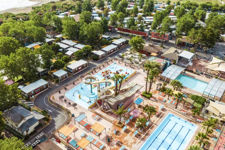 Sunelia Les Sablons Campingplatz mit Freibad aus der Vogelperspektive 2eb92029 fd1d 4f48 913a ea436cbec1f0 768x512