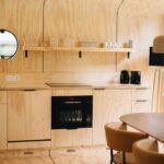 Vakantiepark Beerze Bulten Innenansicht des Kuechenbereichs einer Mietunterkunft auf dem Campingplatz b547af26 bc27 440e a4c1 ebbd7e561daa 150x150